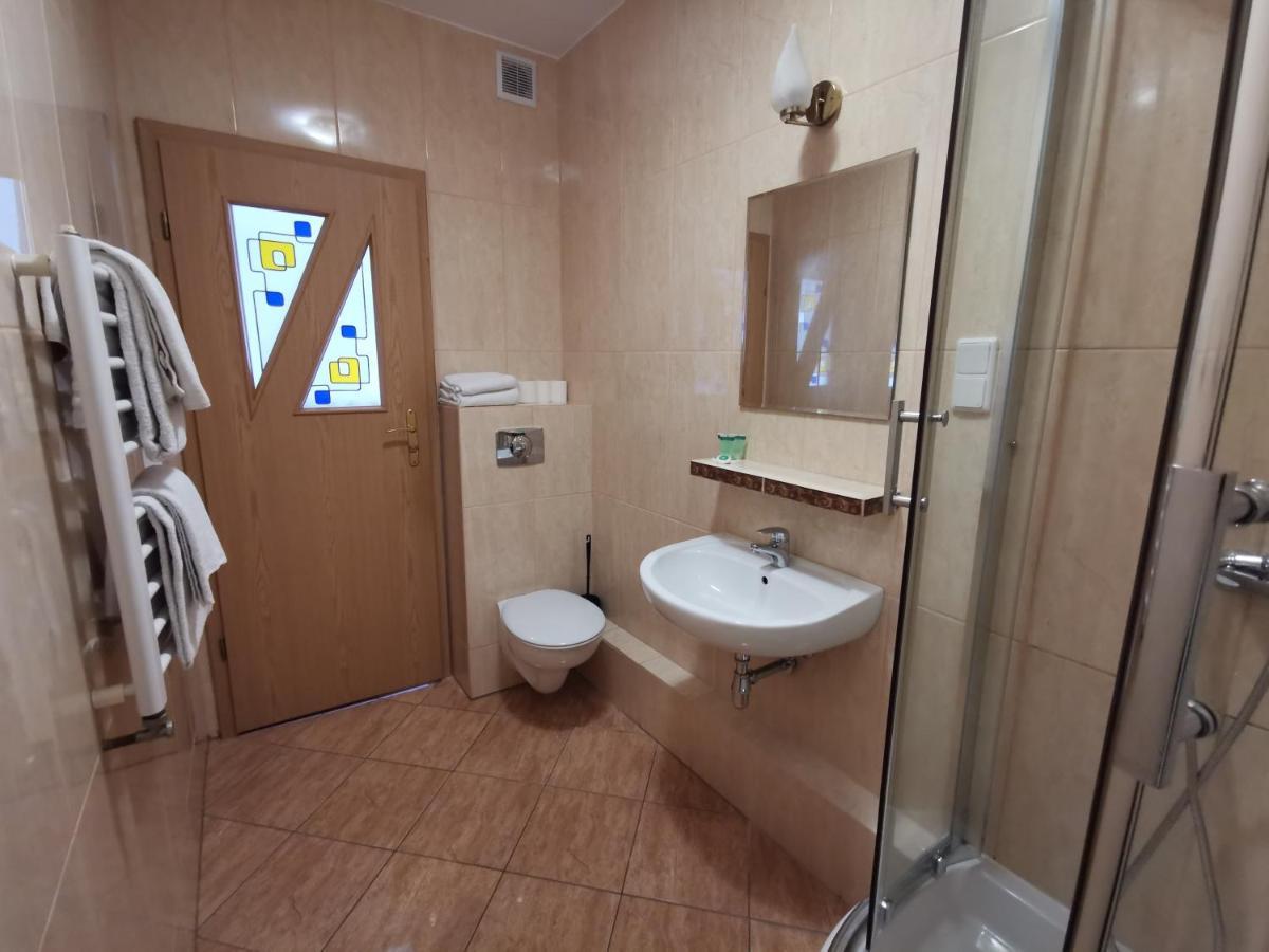Hotel Zieliniec Poznań Eksteriør bilde