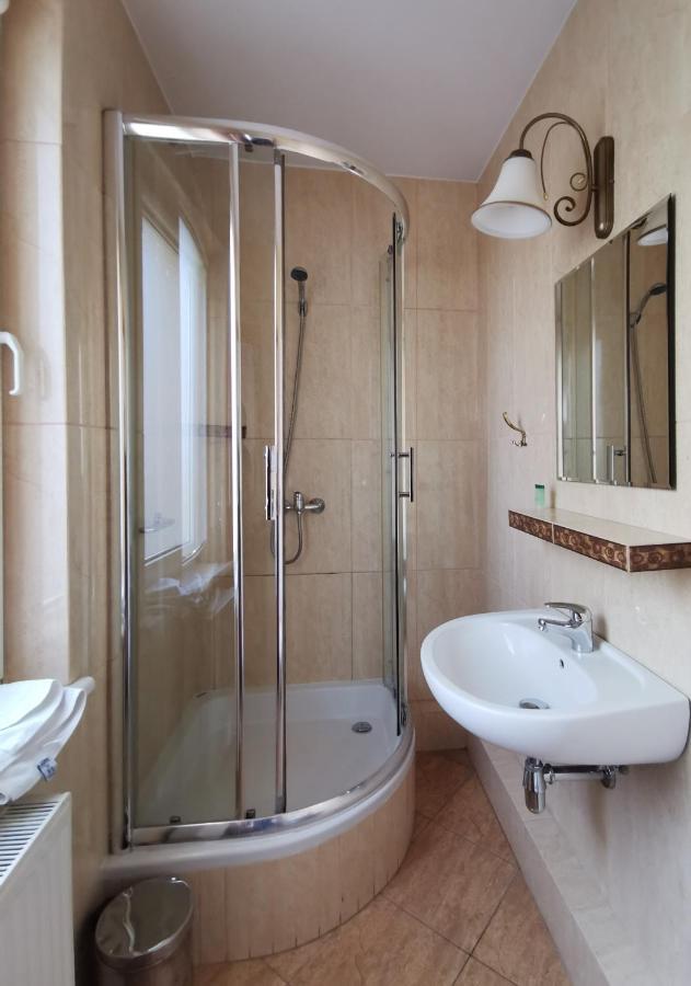 Hotel Zieliniec Poznań Eksteriør bilde