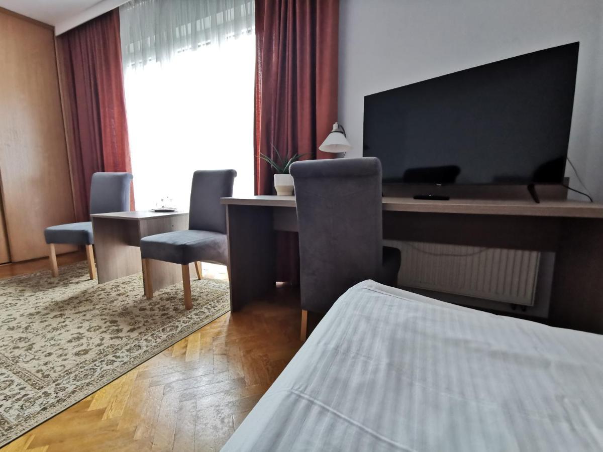 Hotel Zieliniec Poznań Eksteriør bilde