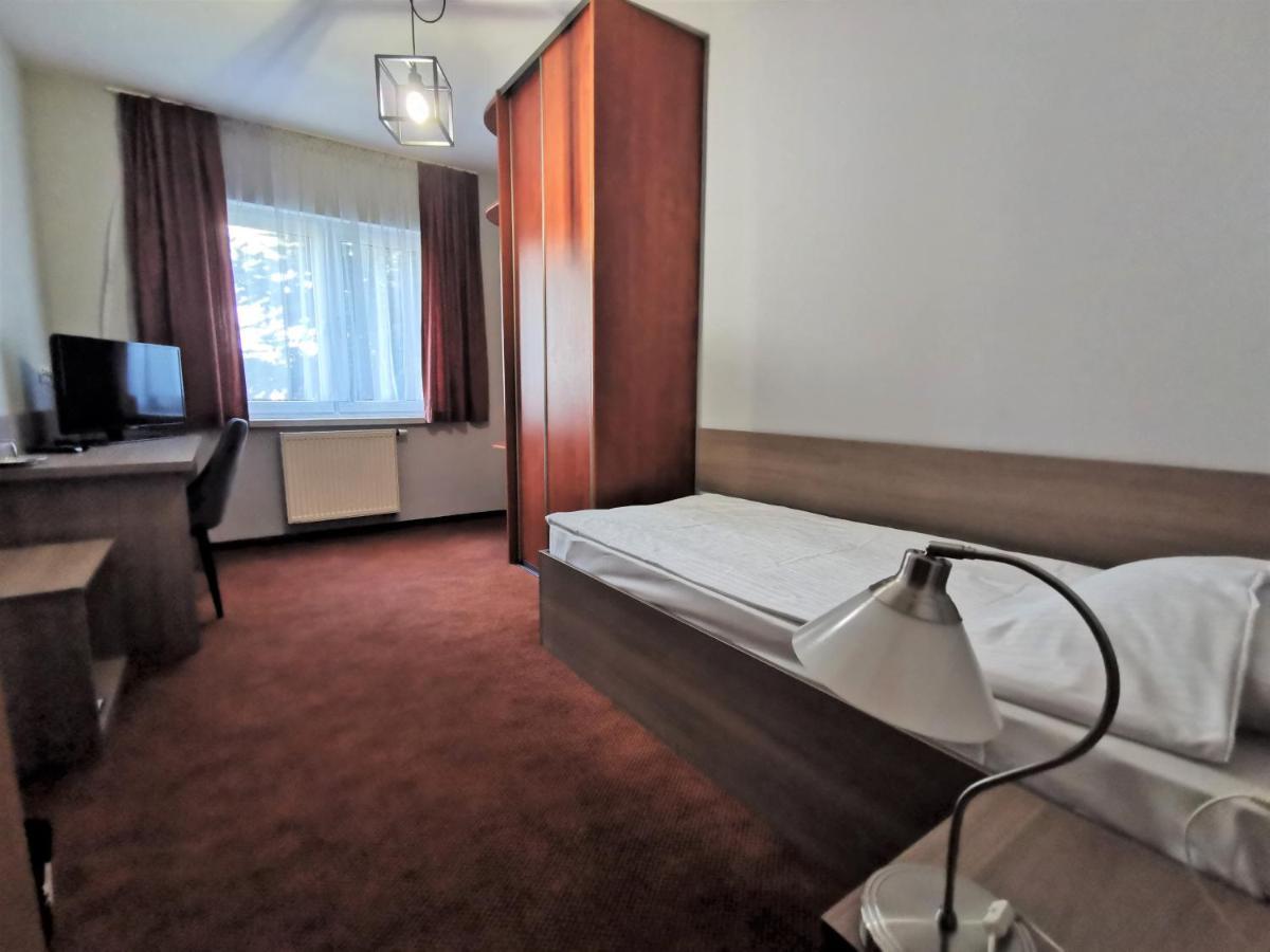 Hotel Zieliniec Poznań Eksteriør bilde
