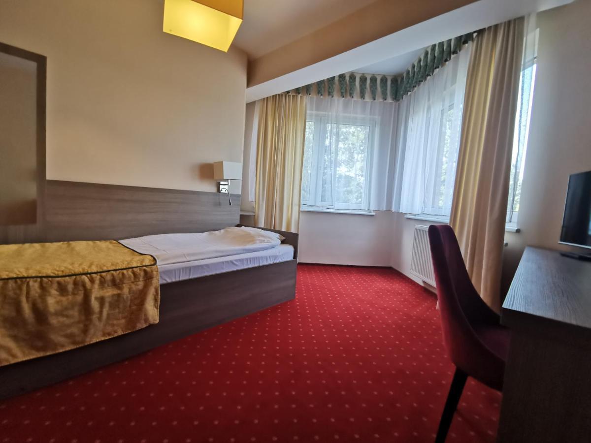 Hotel Zieliniec Poznań Eksteriør bilde
